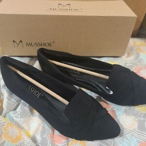 NWT Musshoe Black Loafers